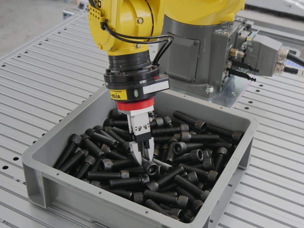 Ascent Pick with a Fanuc Robot Arm